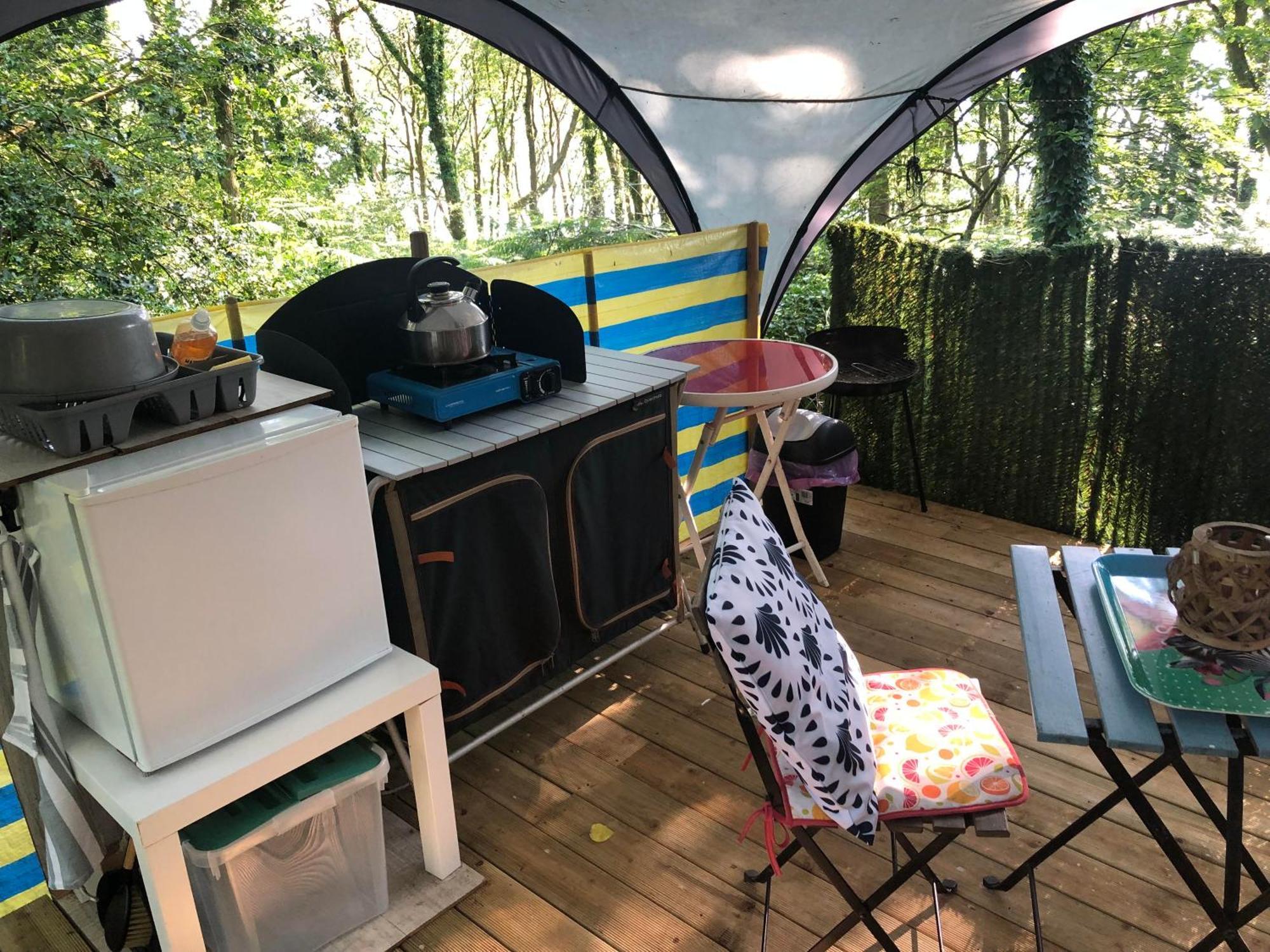 Camping Au Lac Du Drennec Glamping Tent Commana エクステリア 写真